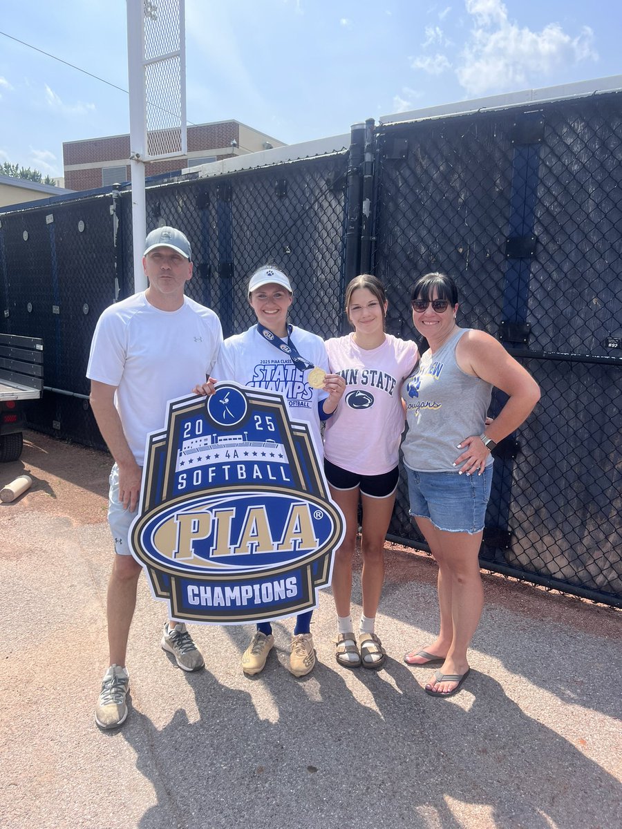 STATE. CHAMPS. 🏆💍
<a href="/PIAASports/">PIAA</a> <a href="/VVCougars/">Valley View Cougars</a> 
#statechamps #rollcougs 
#winnerswin #broughtithome  

What a time to be a Cougar! Ending my high school career in Happy Valley, on my future home field, still doesn’t feel real. I couldn’t have even dreamed of a better ending. Grateful