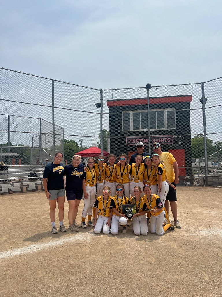 Congratulations to 11u-Horan team on winning their Championship! Girls and coaches got it done all weekend ⚡️