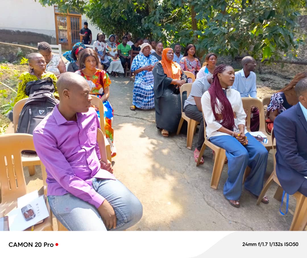 CAFCO RDC (@rdc_cafco) on Twitter photo CAFCO Nord-Kivu a pris part au lancement officiel du centre d'alphabétisation conscientisante, organisé par la DFJP(Dynamique Femme Justice et Paix) une structure de l'Eglise catholique et membre de la plate forme.<a href="/eannaso/">EANNASO</a> <a href="/RDC_IYAFP/">IYAFP RDC</a> <a href="/gnwp_gnwp/">Global Network of Women Peacebuilders (GNWP)</a> <a href="/KalizaMartine/">Martine KALIZA</a> CAFCO Nord-Kivu a pris part au lancement officiel du centre d'alphabétisation conscientisante, organisé par la DFJP(Dynamique Femme Justice et Paix) une structure de l'Eglise catholique et membre de la plate forme.<a href="/eannaso/">EANNASO</a> <a href="/RDC_IYAFP/">IYAFP RDC</a> <a href="/gnwp_gnwp/">Global Network of Women Peacebuilders (GNWP)</a> <a href="/KalizaMartine/">Martine KALIZA</a>
