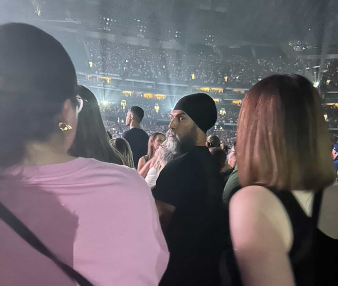 Dean Skoreyko tweet media