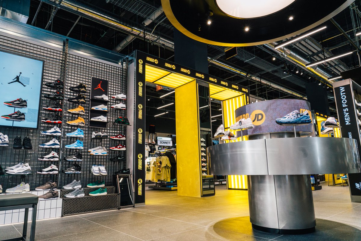 JD LV BLVD is now open 📍 

 Come thru 🔥