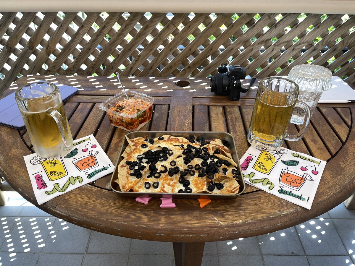 La saison des nachos sur la terrasse est débutée ☀️🕶️🤤