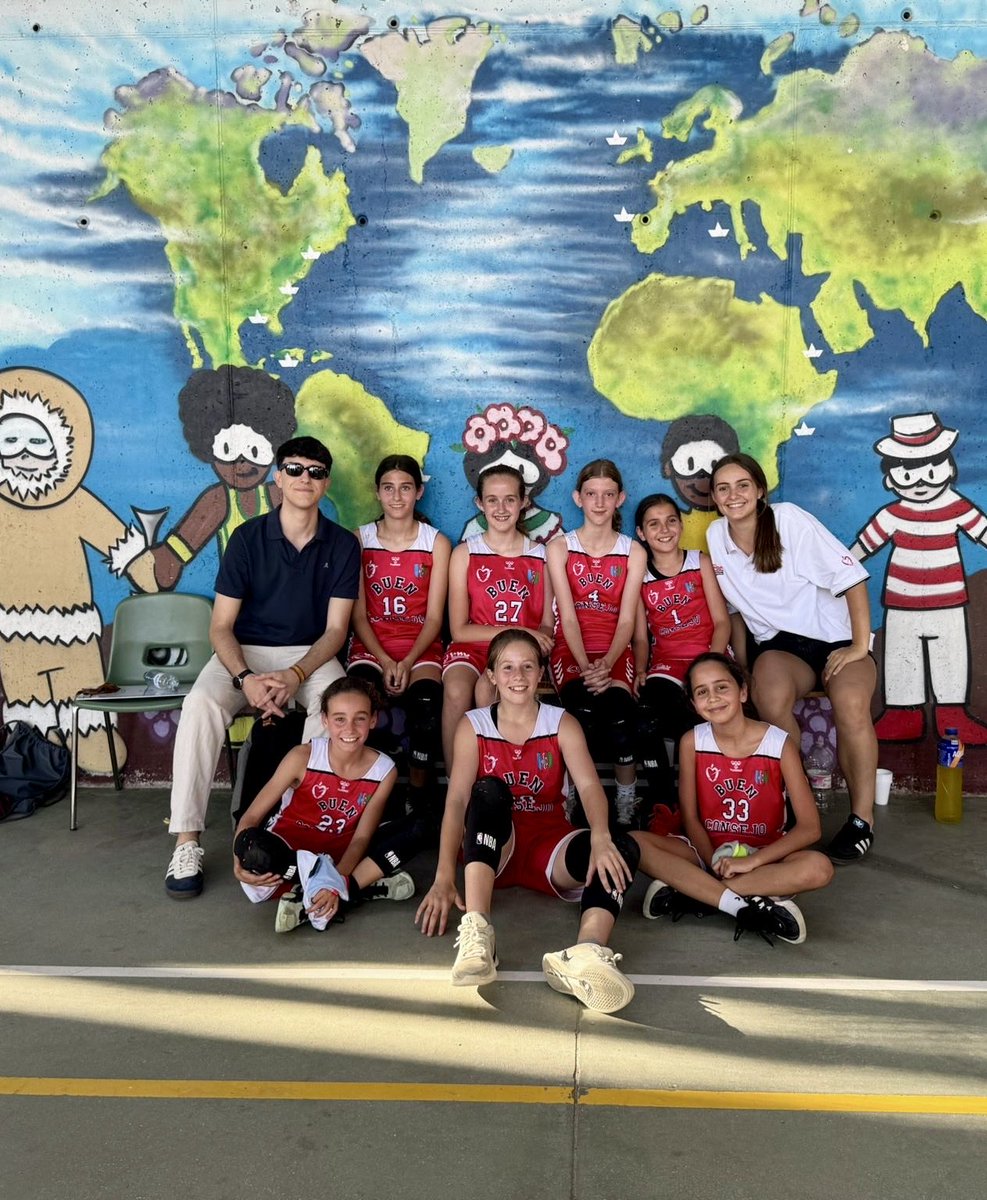 ⁦<a href="/BasketCbc/">Baloncesto Buen Consejo</a>⁩ TORNEO CABRINI 
el alevín femenino de 2º año se despide de su etapa en canasta mini disfrutando y jugando como ellas han conseguido lograr
Gran evolución juntas durante esta etapa final!
Orgullosos de lo que habéis conseguido, gran paso adelante!!!