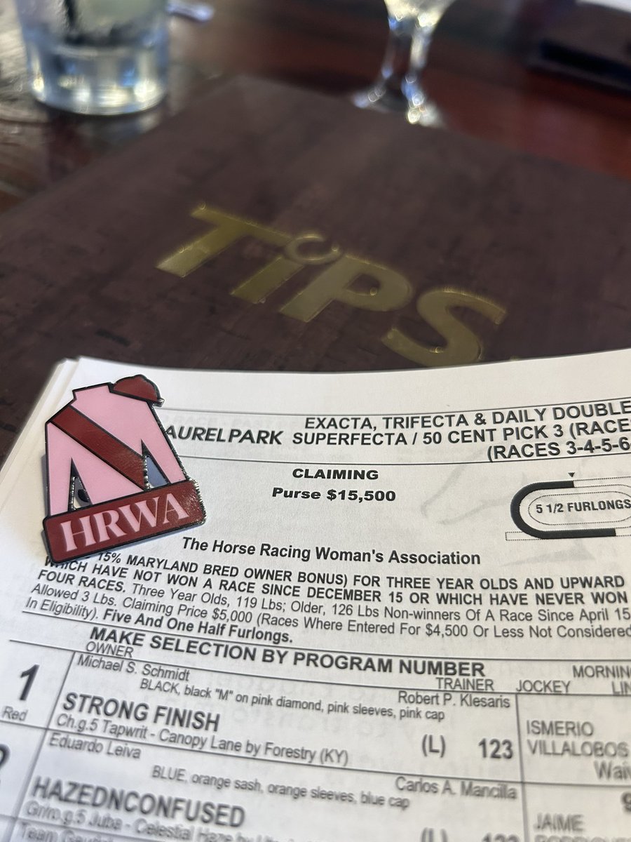 horseracingwmn's tweet image. Scenes from our first #HRWA member meet up @LaurelPark! π
Thank you to the wonderful group who joined us.