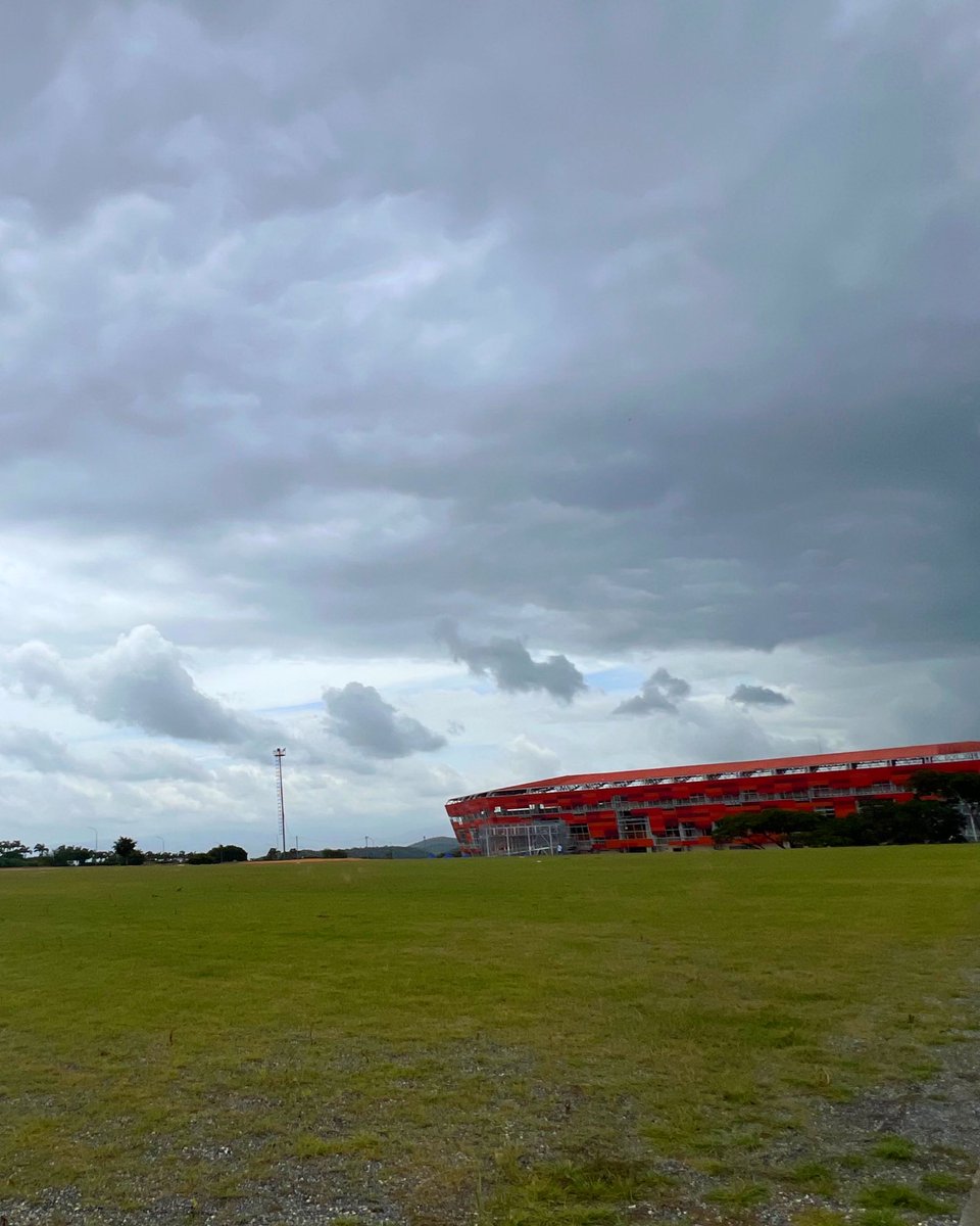 Esta es la nueva cancha alterna del Estadio Metropolitano de Cabudare. 

Se convertirá en la segunda alterna del estadio y se prevé la construcción de al menos dos canchas más y un edificio.

Todo esto como parte del proyecto del CNAR Lara que anunció la FVF.