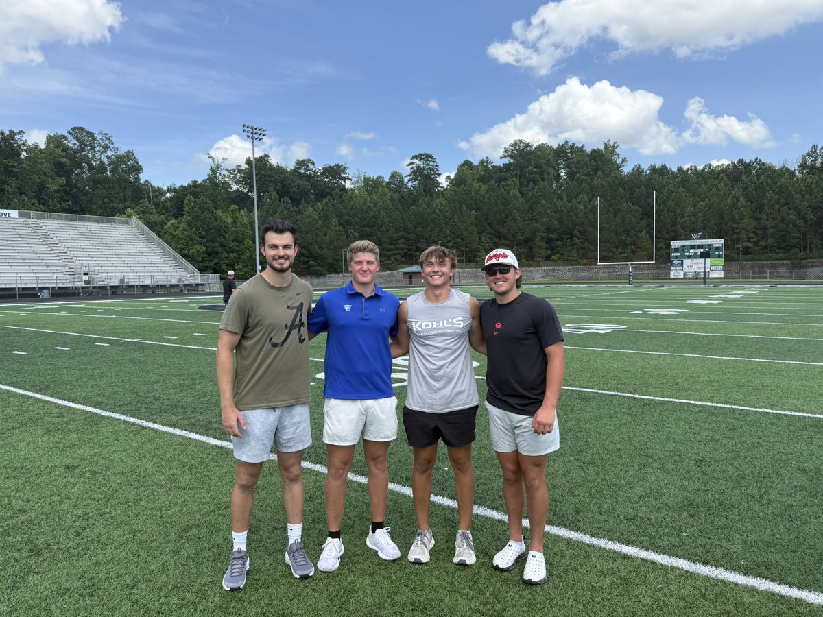 Elliott Bryson (@elliottbryson23) on Twitter photo Had a great 2 days training with <a href="/KohlsKicking/">Kohl's Kicking Camps</a>! I made the finals in both of the kicking competitions and was able to get great work in and good competition! Big thanks for having me out! I also received another invite to the National Invitational Scholarship Camp! Had a great 2 days training with <a href="/KohlsKicking/">Kohl's Kicking Camps</a>! I made the finals in both of the kicking competitions and was able to get great work in and good competition! Big thanks for having me out! I also received another invite to the National Invitational Scholarship Camp!