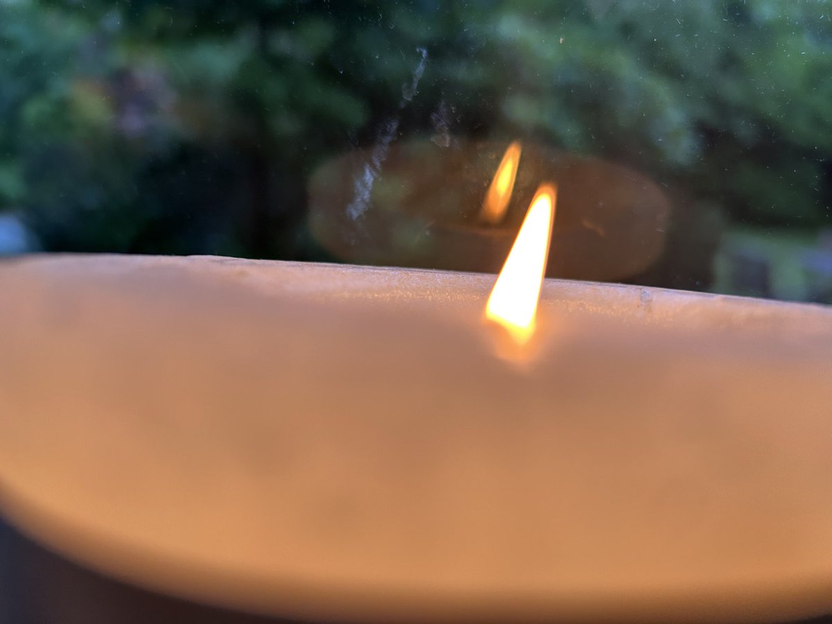 Hello, here we are again - hope you’re ok #candleofhope  #candleinthewindow 🙏🙏