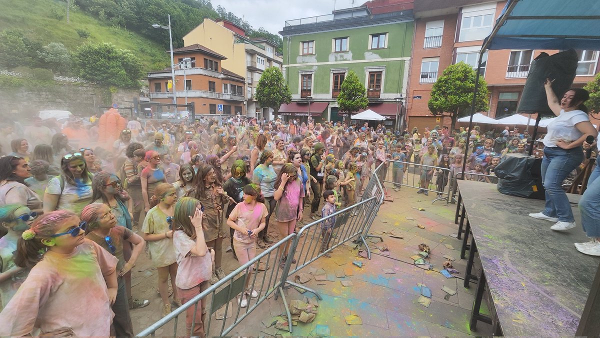 Que nadie diga que no me meto en la noticia.
Holi Party en Mieres
#SanXuan