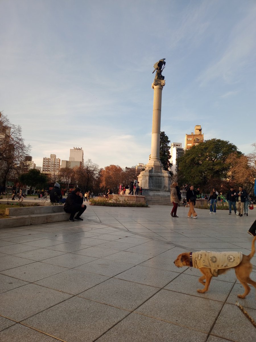 No quedan rastros de lo que fue una de las dos plazas más rollingas de la ciudad.