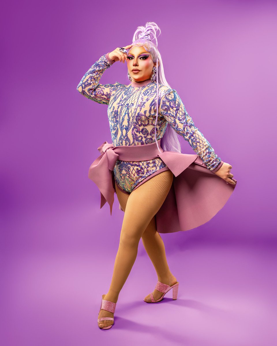 👾 IRIDESCENT 👾

📸: @razorcutmedia 
🪡: @styledbylondonadour 
💎: @immortal_rains 
💇‍♀️: @wigsbyatlas (via <a href="/getjaxed/">jas</a>)

#drag #dragqueen #lgbtqia #pride