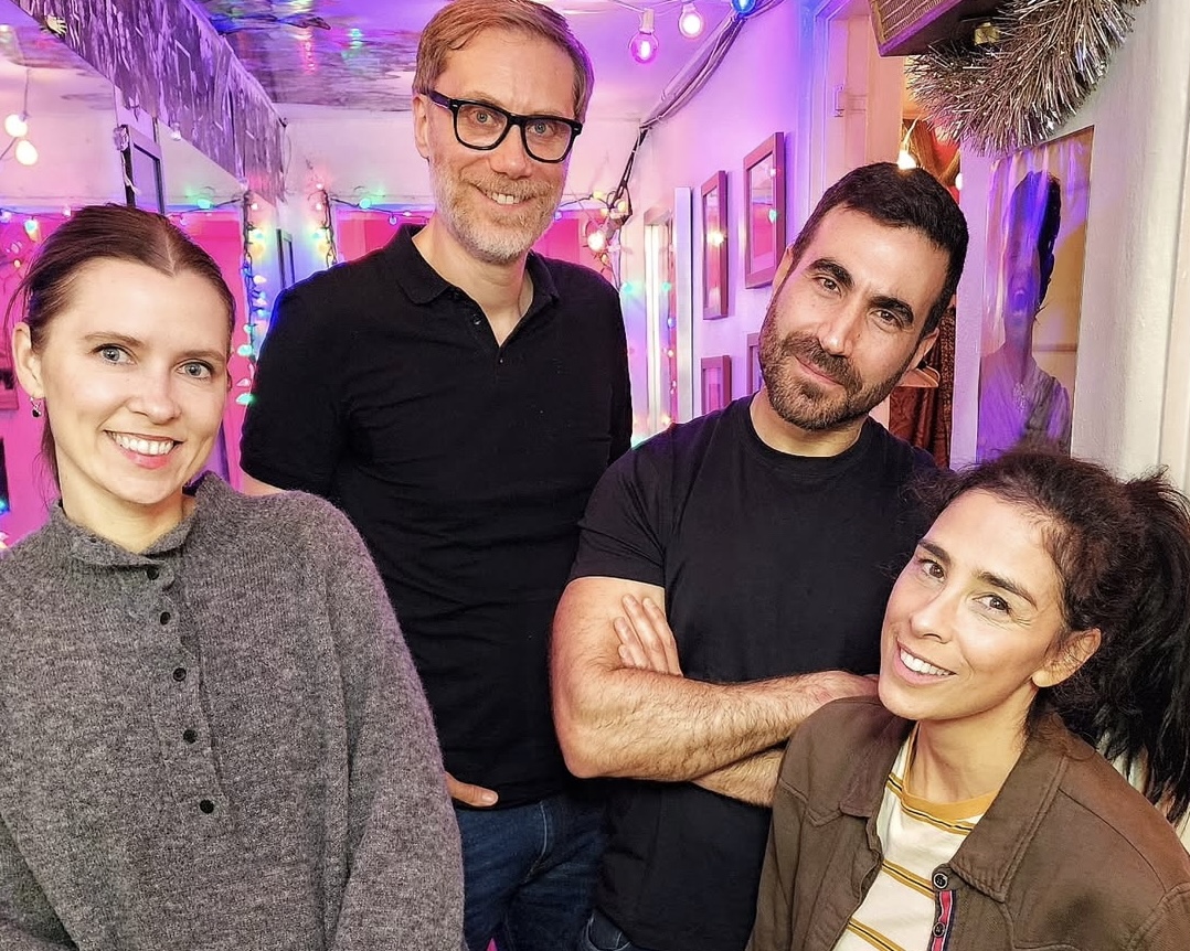 StephenMerchant's tweet image. More pics from two fun shows at the great @LargoLosAngeles, trying out new material alongside some fantastic comedians.
Photos: Tyler Ross