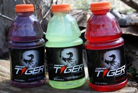 NBC showing 2008 Tiger Woods during the US Open rain delay. Just drained a 50 ft eagle putt and took a drink of Tigerade what an era