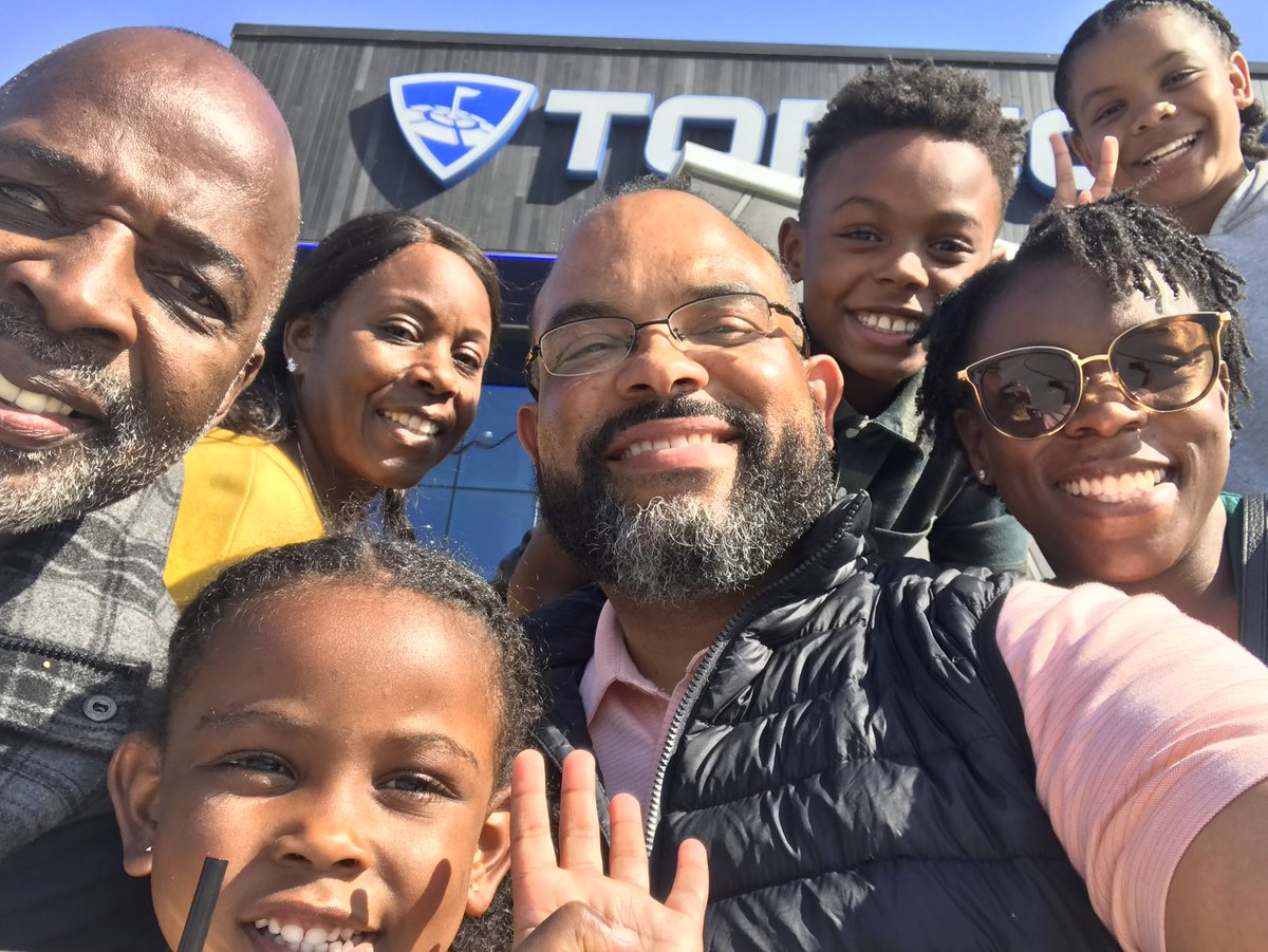 HughUnderPar's tweet photo. Father: A father cares for his family. He shows his children the way they should go in this world. He protects and works hard for his family. He sets a good example and makes sure his family doesn’t go without-even if he does 🙏🏽😎 #HappyFathersDay #DaddyDay #TheSmiths #MiFamilia https://t.co/aXxzokS9NN