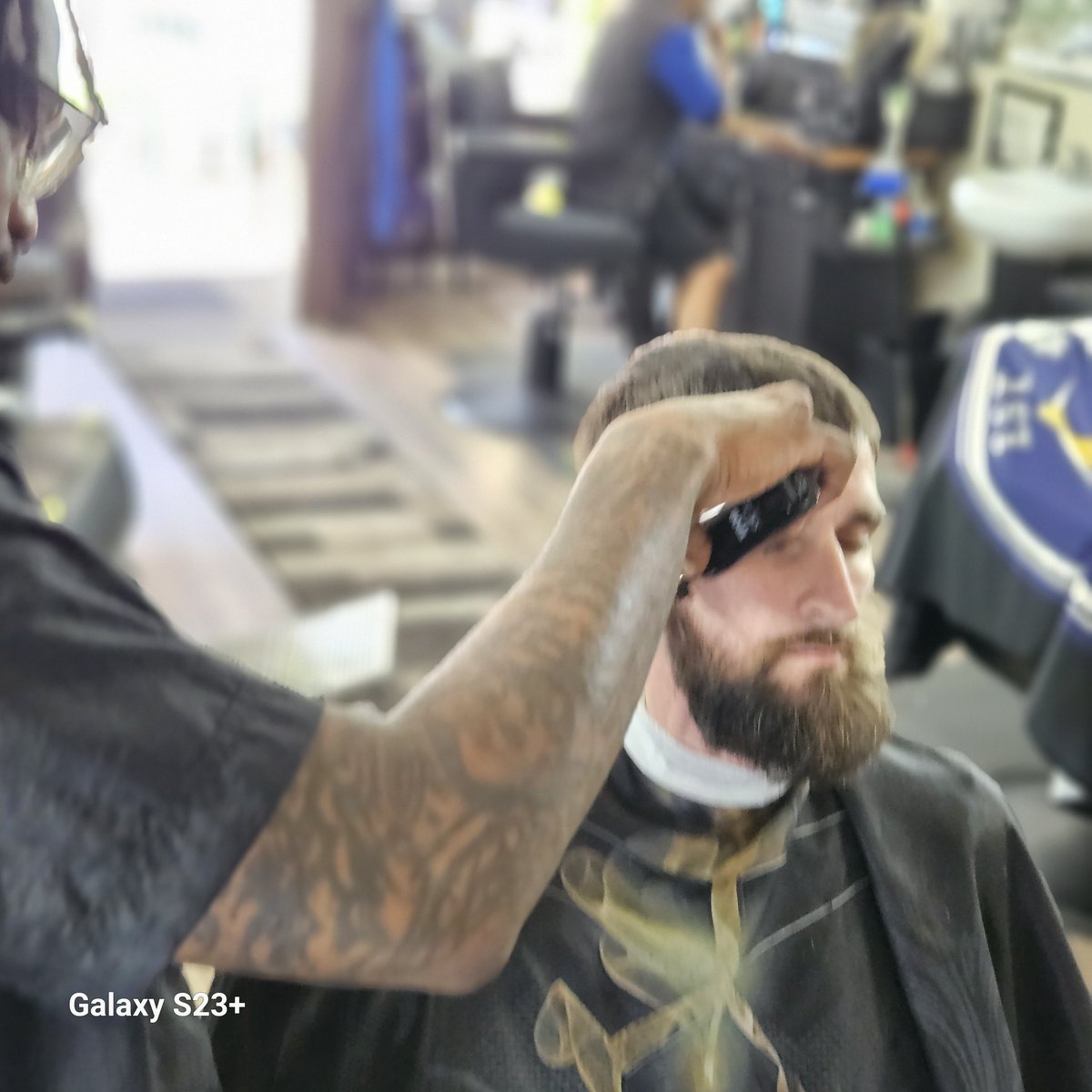 urbankutz's tweet photo. 3 locations open 7 days a week. Ohio's largest minority-owned barbershop chain https://t.co/aukULG5qL2