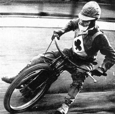 Phil Rogers (@philrogers57) on Twitter photo <a href="/UprightSpeedway/">Upright Speedway </a> Jack Parker was my Dads (Jack) number one, he followed him for years witnessing Jacks pension contributions via his Golden Helmet wins #ParkersPension <a href="/UprightSpeedway/">Upright Speedway </a> Jack Parker was my Dads (Jack) number one, he followed him for years witnessing Jacks pension contributions via his Golden Helmet wins #ParkersPension