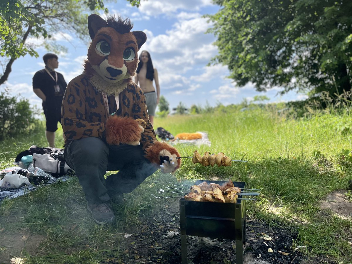 Perfect weather for BBQ @ FurrestCon