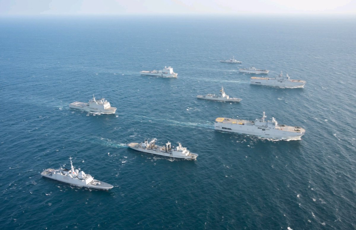 RFALymeBay's tweet image. @rfalymebay Completes her second NATO Exercise e of the year - this time OP CATAMARAN. RFA Lyme Bay supplied Amphibious support to the multi-national task force.