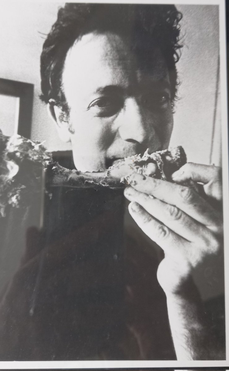 LucyVonSc's tweet image. My dad. He died far too young over 45 years ago. Wish he hadn't. He was great.