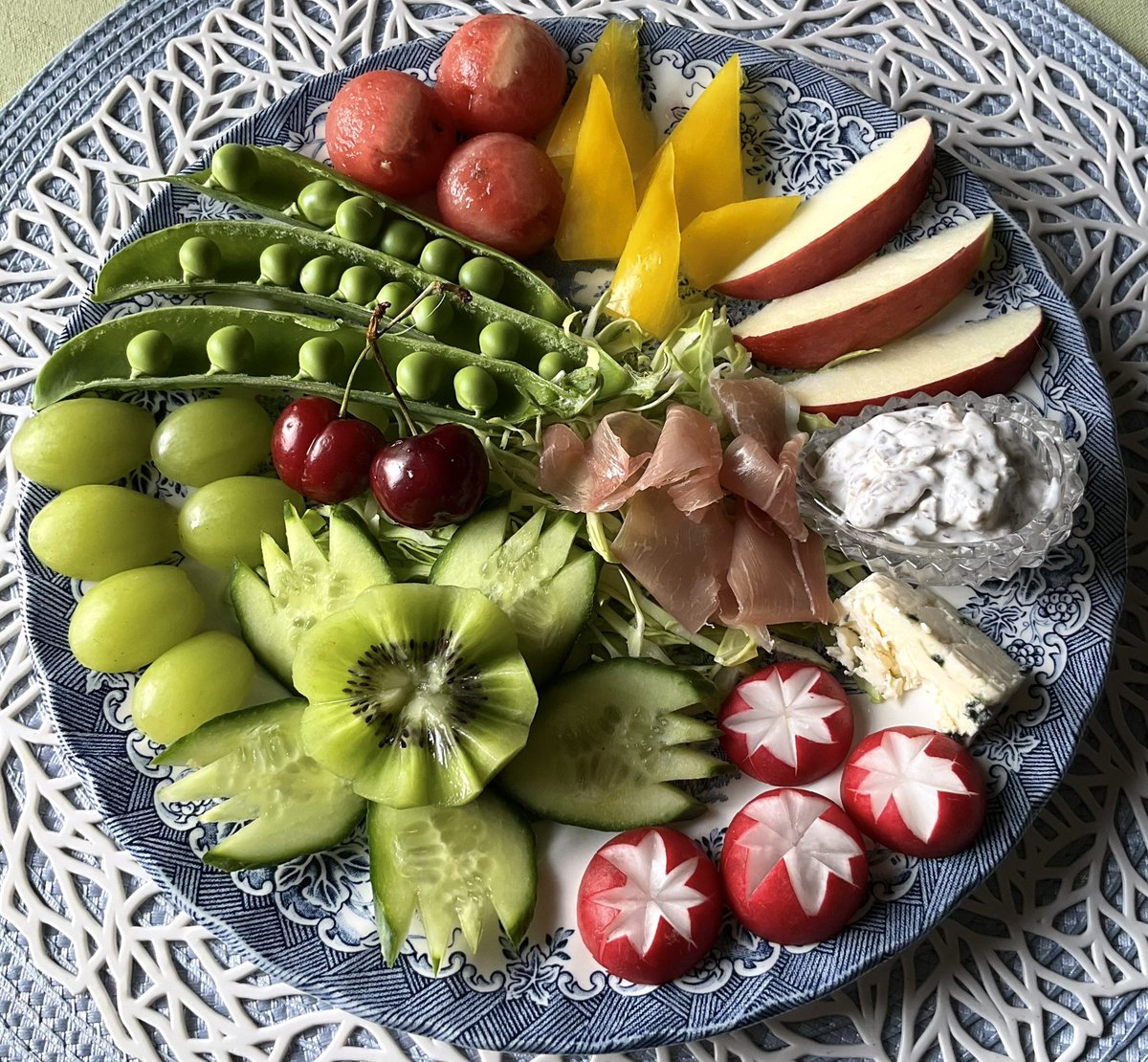 A week to the highest peak of the summer. Our short summer always seem to go swiftly by. 
For hubby’s gluten-free breakfast: cucumber, kiwi, grapes, cherries, peas, watermelon, bell pepper, apple, wild mushroom salad, prosciutto crudo, blue cheese, radishes, cabbage.