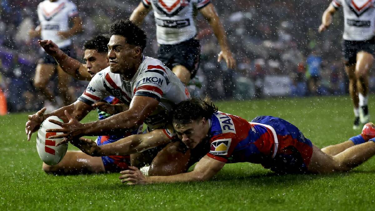 Vossy & Brandy SEN 1170AM Sydney (@vossybrandysen) on Twitter photo "It touches his wrist and then he forces it with his forearm. No try.
"The rule clearly states that the ball has to be on the ground in order to use your forearm. It was in the air!"
Brandy on the <a href="/sydneyroosters/">Sydney Roosters 🐓</a> illegitimate match winner over <a href="/NRLKnights/">Newcastle Knights</a>
#NRL <a href="/SENLeague/">SEN League</a> "It touches his wrist and then he forces it with his forearm. No try.
"The rule clearly states that the ball has to be on the ground in order to use your forearm. It was in the air!"
Brandy on the <a href="/sydneyroosters/">Sydney Roosters 🐓</a> illegitimate match winner over <a href="/NRLKnights/">Newcastle Knights</a>
#NRL <a href="/SENLeague/">SEN League</a>