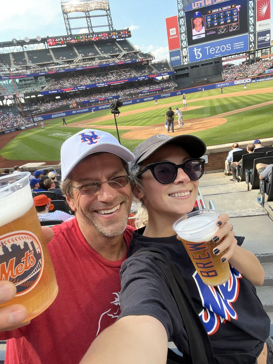 Happy Father’s Day <a href="/mjlstox1/">michael laderer</a> !!!!! 🍻🍻🍻🍻