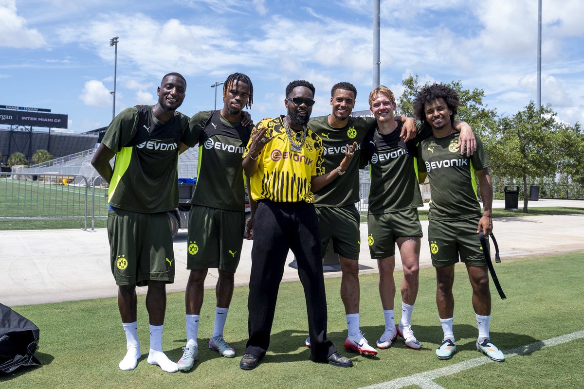 World Best 💛🖤 <a href="/BVB/">Borussia Dortmund</a>