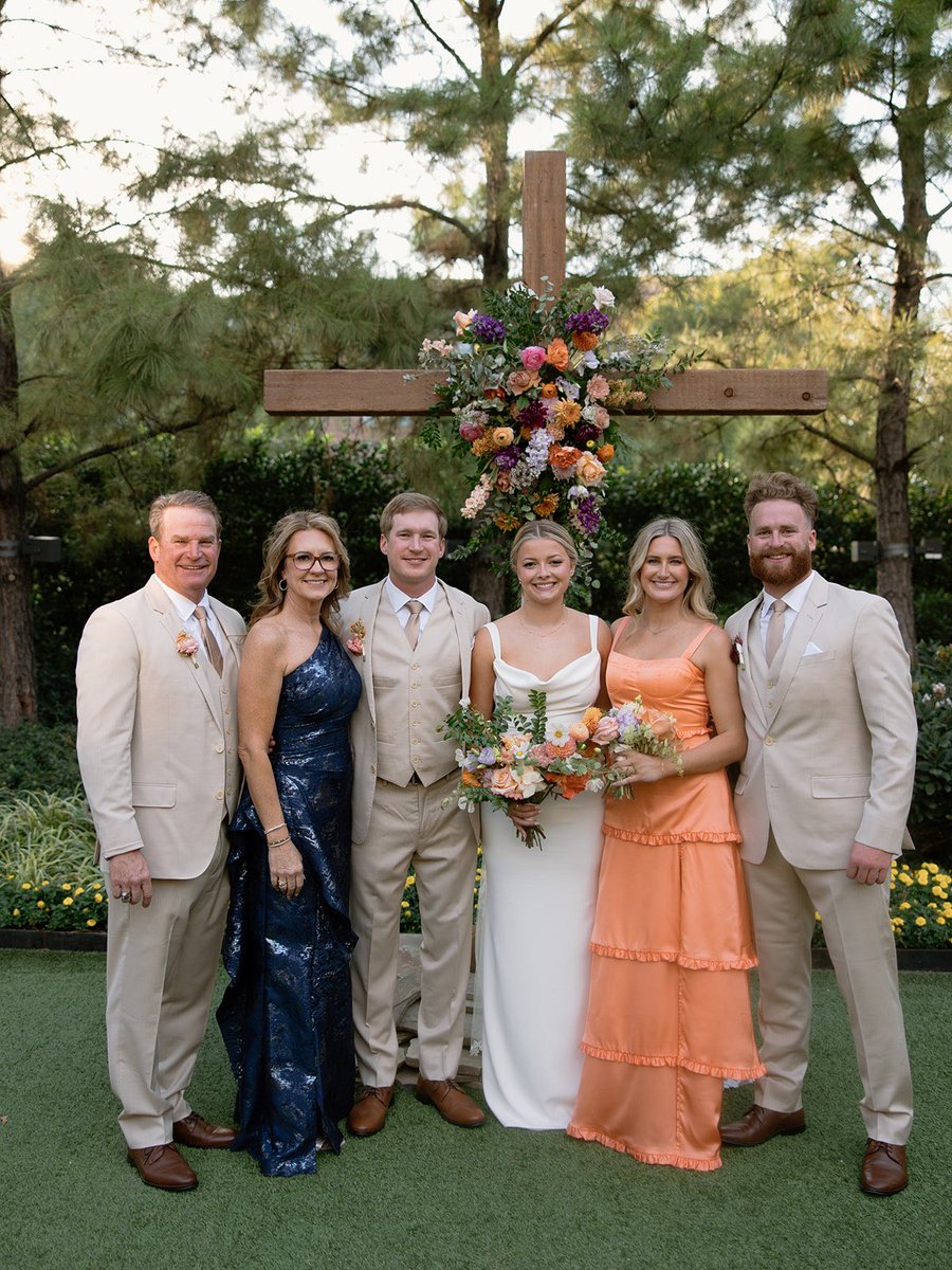 EdCarter27's tweet photo. Happy Father’s Day!  Mine has been gone since 2014.  So grateful for all my children and watching them achieve their goals in life!  #blessed https://t.co/wf59db1c3N
