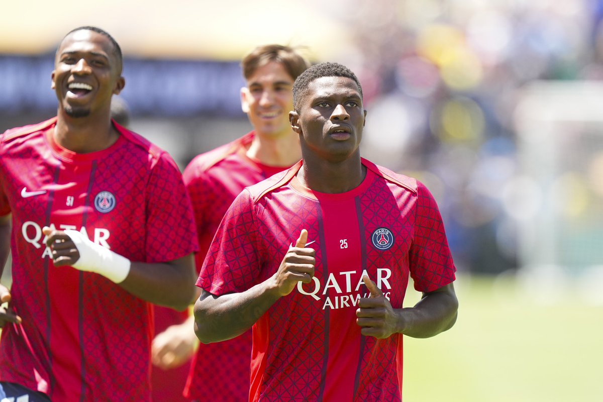 Il lui a fait quoi Luis Enrique 🇪🇸 pour devenir si fort défensivement. 🇵🇹🥵