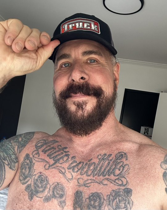 Watch ROCCO's leaked NSFW photo on TwXstars