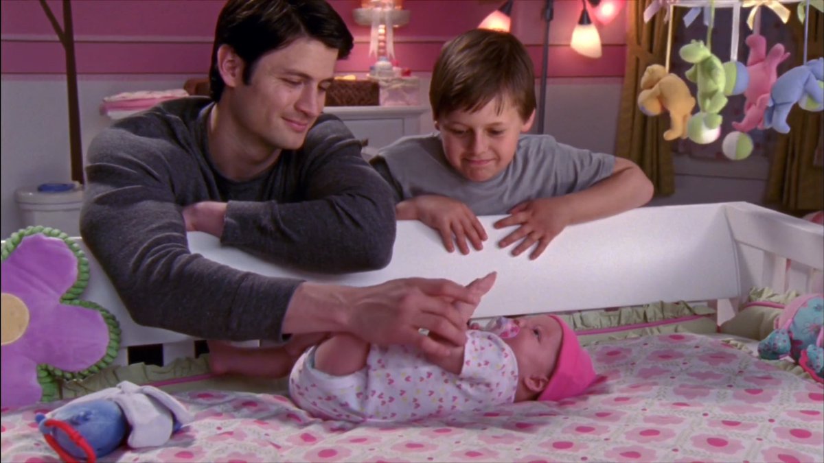 nathanthinkr's tweet image. happy father’s day, nathan scott 🩶