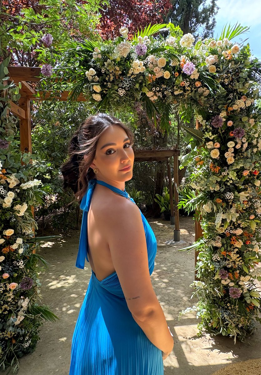 MariaTrisac's tweet image. 💐 Las flores siempre son un sí rotundo.