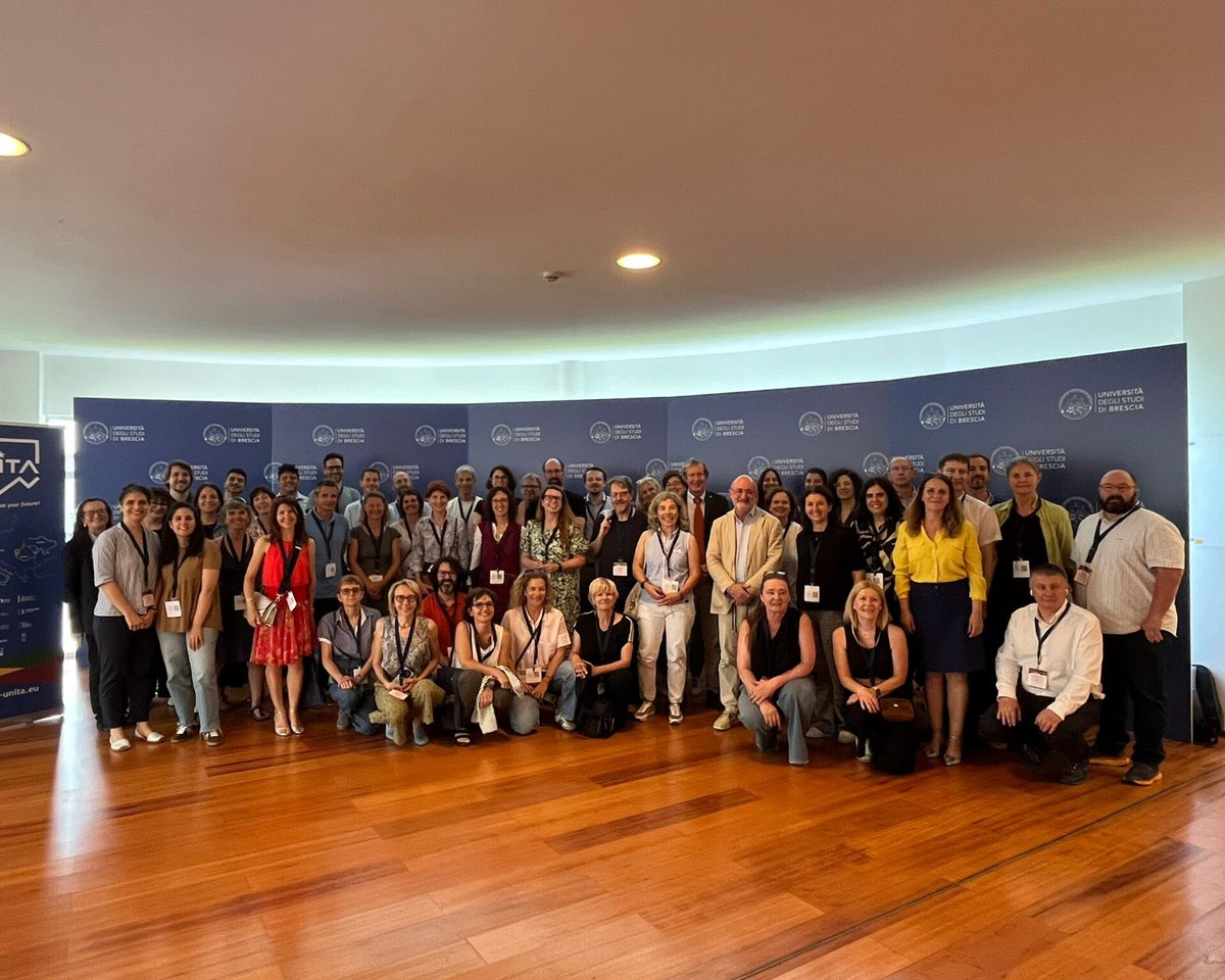 Politécnico da Guarda (@ipguarda) on Twitter photo Os docentes do IPG Fátima Roque e José Eduardo Teixeira estiveram na <a href="/unibs_official/">Università degli Studi di Brescia</a>, em Itália, a participar num Matching Event no âmbito da aliança europeia <a href="/UMontium/">Univ. Montium</a>, onde puderam apresentar um pitch sobre a investigação que têm desenvolvido. 🇮🇹🇪🇺 Os docentes do IPG Fátima Roque e José Eduardo Teixeira estiveram na <a href="/unibs_official/">Università degli Studi di Brescia</a>, em Itália, a participar num Matching Event no âmbito da aliança europeia <a href="/UMontium/">Univ. Montium</a>, onde puderam apresentar um pitch sobre a investigação que têm desenvolvido. 🇮🇹🇪🇺