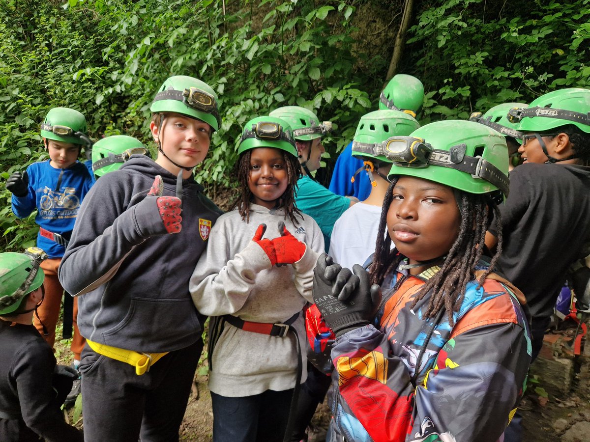 8thReigate's tweet image. The Scouts went caving this week - an amazing experience for them all and a real challenge to face for some! @RAASchoolGatton @surreyscouts @ReigateScouts
