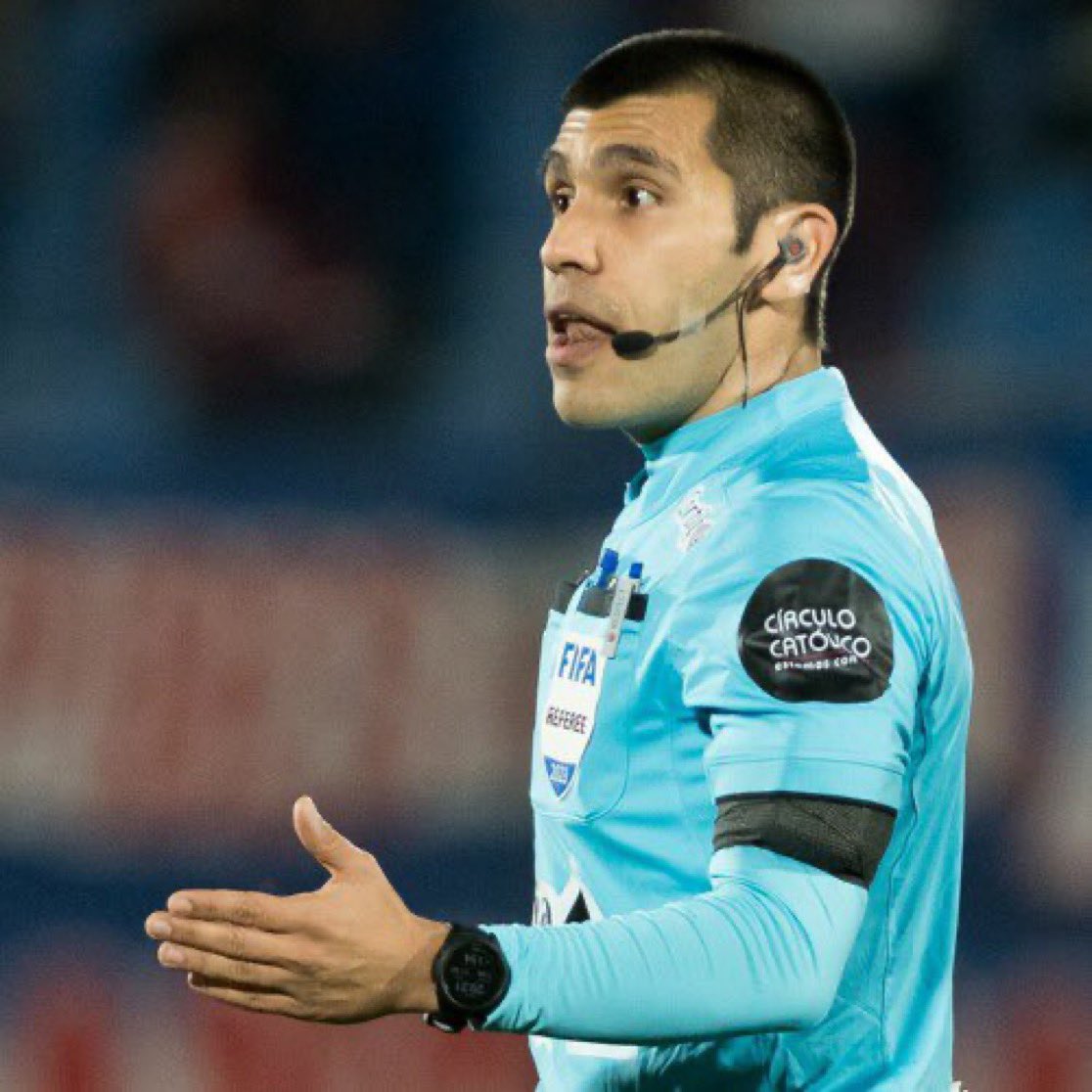 ❌ Dos penales claros NO sancionados a favor de #Peñarol.

❌Segunda amarilla NO sacada a Almeida.

📌 Son algunas de las perlitas que nos dejó el pésimo arbitraje de Javier Feres, quien demuestra fecha tras fecha que NO está capacitado para ser árbitro de primera división.