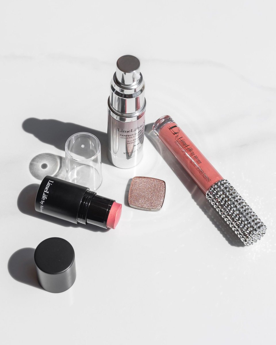 LimeLifeAlcone's tweet image. Sundays call for soft glam, shimmer, and a little main character energy. 💋✨ 

Our favorite weekend glow routine always requires the perfect pinks—from Perfect Glow Drops for a touch of luminosity to Perfect Cream Blush for the perfect flush.

 #LimeLife #makeup