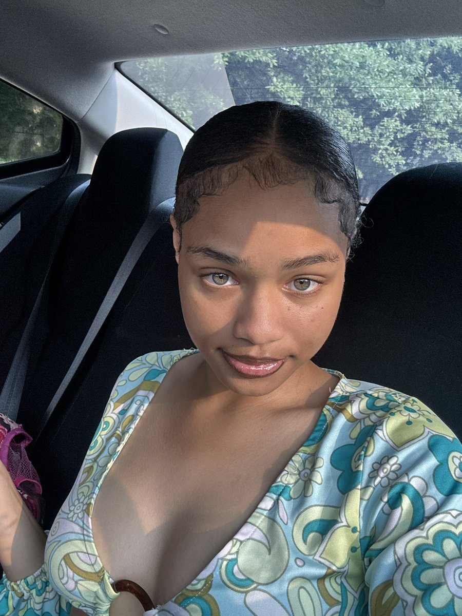 Trin Trin tweet media