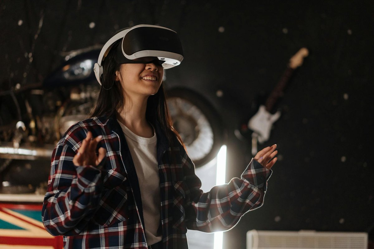 Sandra57799023's tweet image. Just built an AR app that overlays interactive 3D models in real-time!��Coding for augmented reality is mind-blowing – blending virtual & real worlds seamlessly. Try it yourself!����#AugmentedReality #ARcoding #TechInnovation
