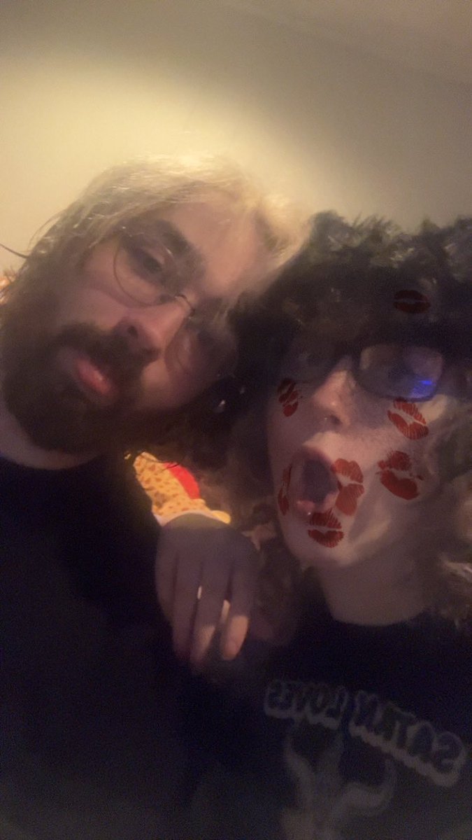 bakstabbath's tweet photo. Who up eldening they ring?

https://t.co/dQoP9o1OdU https://t.co/BcG0nFEHIl
