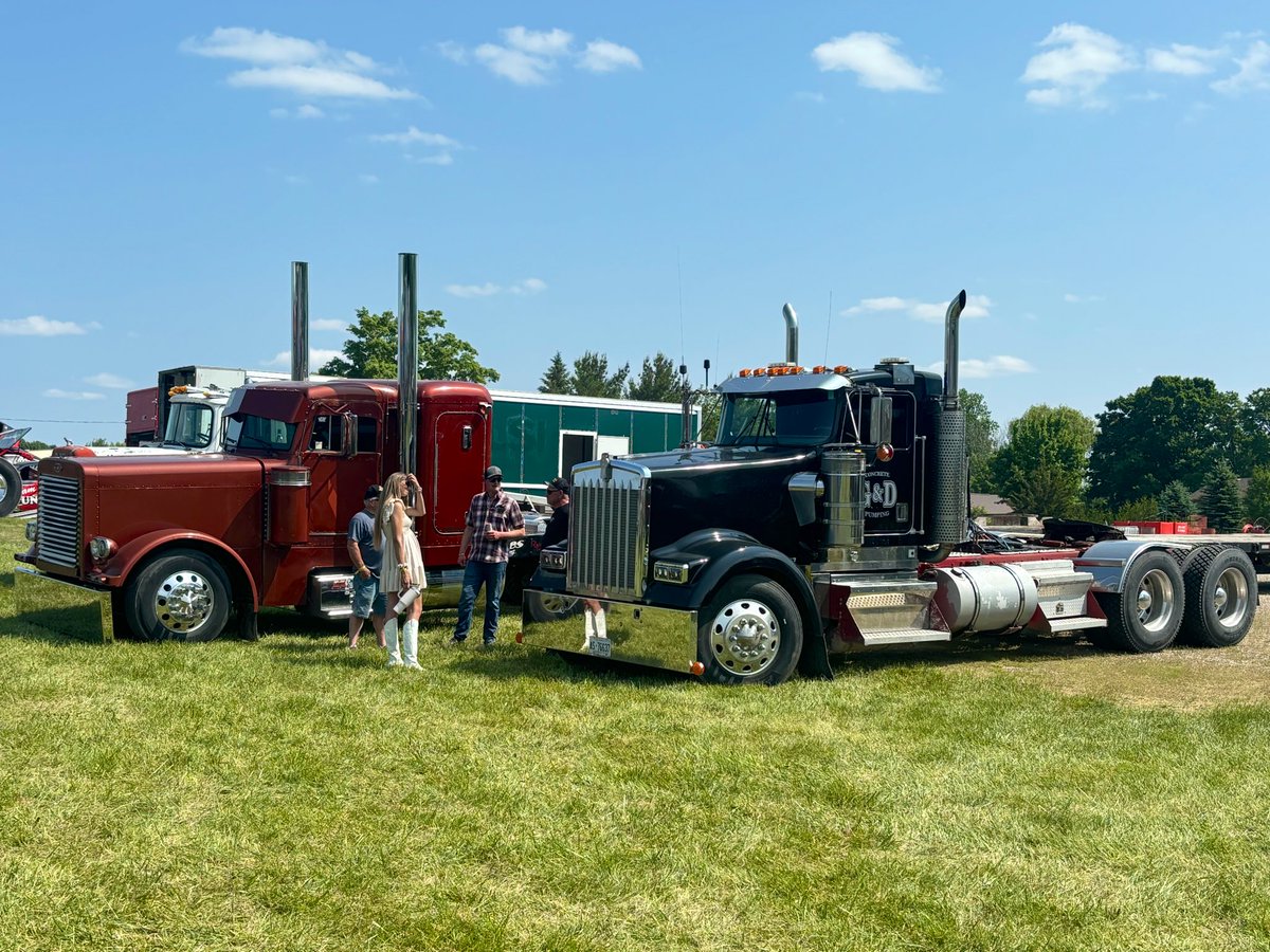 Massive turnout of iron this past weekend at #SUPERPULL25 here’s a few pics in the pits. 
 #fathersdayweekend