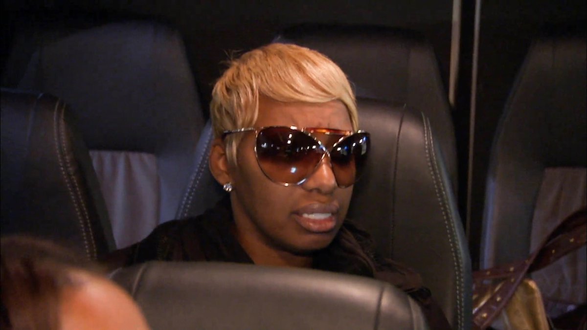 They couldn’t give Paige some sunglasses? #LoveIsandUSA