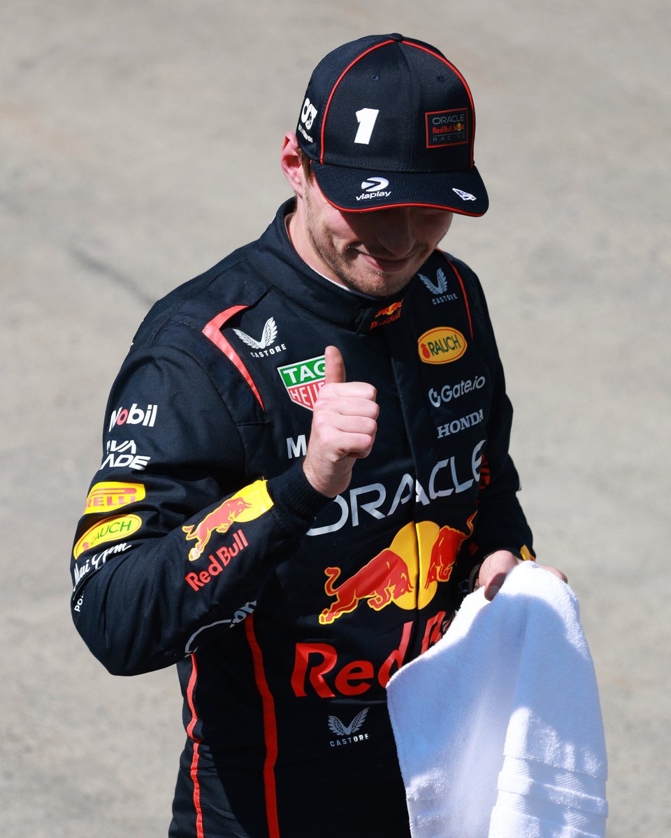 Thirsty work out there 🥵

#F1RPCanadianGP 🇨🇦