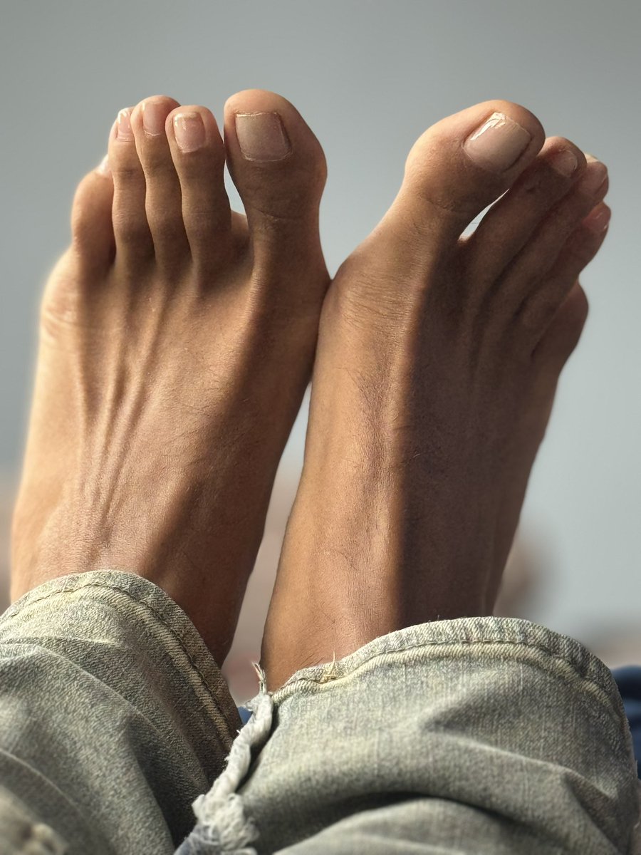 PapiPies's tweet photo. Happy Father’s Day Toes
#Feet #FeetPics #Feetting #FeetTweets #FeetAndMeatKing #FathersDay #FeetAdoration #FeetForSale #footlover #FootPatrolling #FootieCenter #FeetPicture #FootFetish #Size12 https://t.co/rx8LrIZvNk