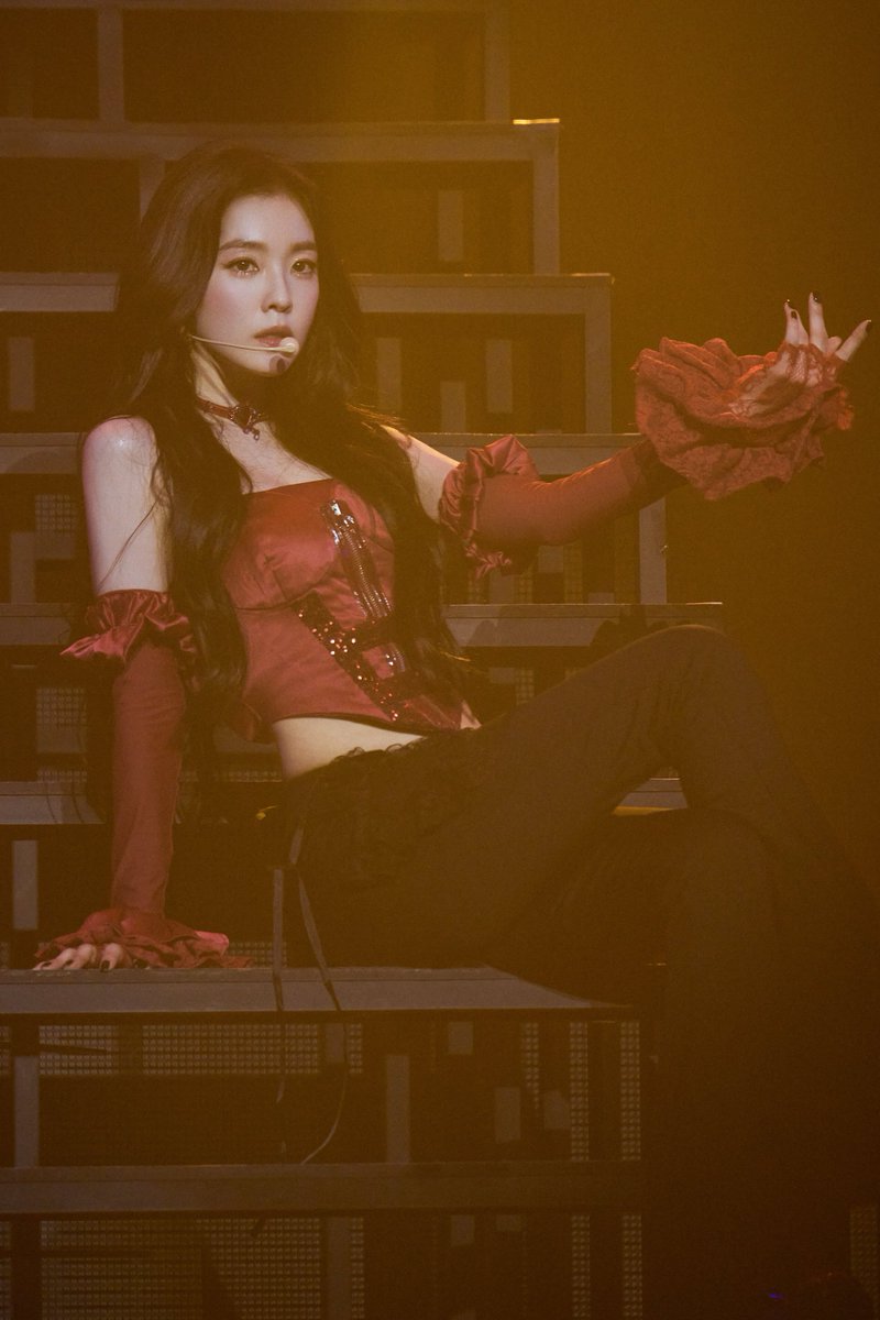 SMTOWNGLOBAL's tweet photo. #RedVelvet_IRENE_SEULGI
#레드벨벳_아이린_슬기 
#IRENE #아이린 #SEULGI #슬기
#RedVelvet_IRENE_SEULGI_BALANCE
#RedVelvet_IRENE_SEULGI_CONCERT_TOUR #SEOUL https://t.co/fuaUZDEC5o