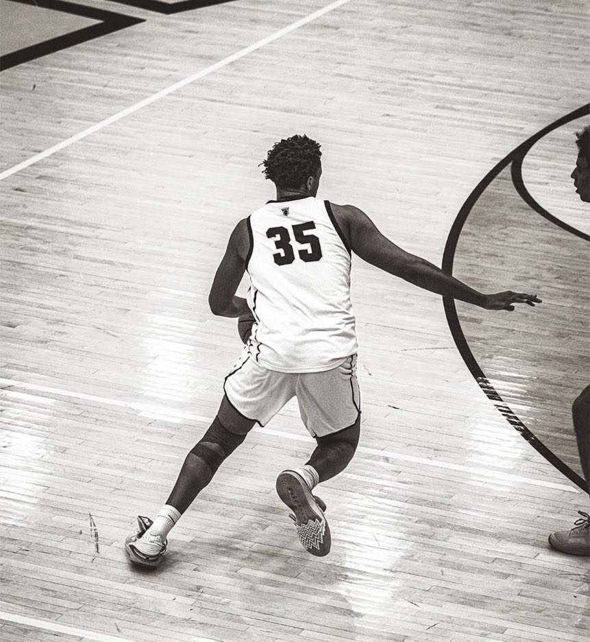 2027 WF Peyton Miamba (St. Joe HS, IN) told Prep U he’s heard from:

🏀 Evansville
🏀 Bowling Green
🏀 Purdue Fort Wayne
🏀 Liberty
🏀 Yale
🏀 SEMO
🏀 UIW

Skilled, smart, and efficient. A name to watch in the Midwest.