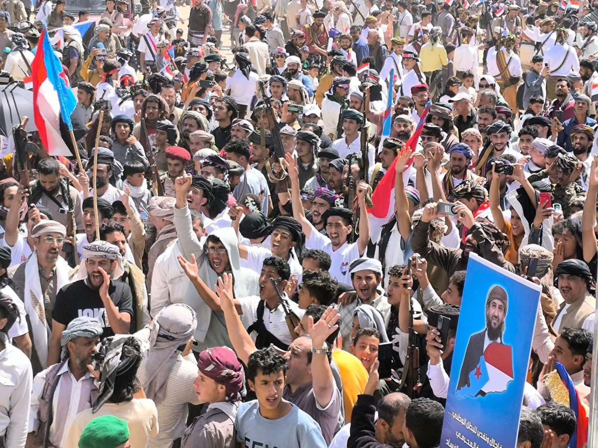 اليوم الثالث من مهرحان يافع مكتب الموسطة