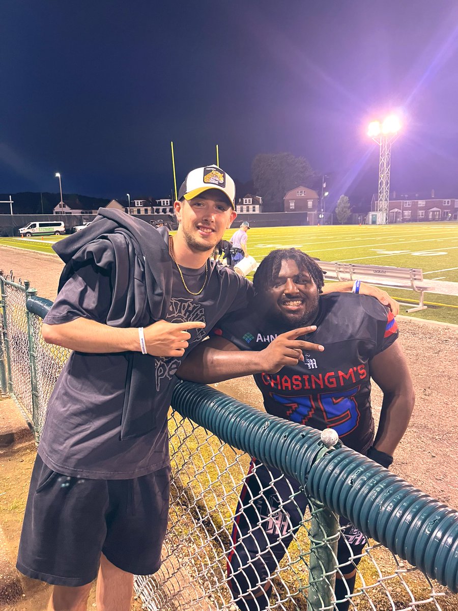 Jake Thomas (@21_jthomas) on Twitter photo My guy <a href="/SpencerDaymire/">Daymire Spencer</a> showed out in the <a href="/chasingMs_/">Chasing Ⓜ️illions</a> all star game! One last game in the Spartan helmet #wininthedark
<a href="/BWoodSpartans/">Brentwood Football</a> <a href="/CoachHubsch/">Coach Hubsch</a> My guy <a href="/SpencerDaymire/">Daymire Spencer</a> showed out in the <a href="/chasingMs_/">Chasing Ⓜ️illions</a> all star game! One last game in the Spartan helmet #wininthedark
<a href="/BWoodSpartans/">Brentwood Football</a> <a href="/CoachHubsch/">Coach Hubsch</a>