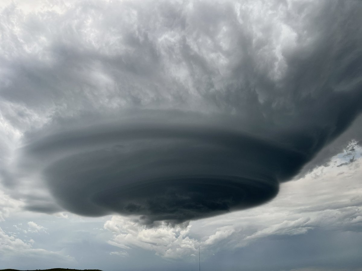 FalcnStormChase's tweet image. LP supercell of the year in Nebraska!
#supercell #FALCONWX 7:59 PM MT #NEwx