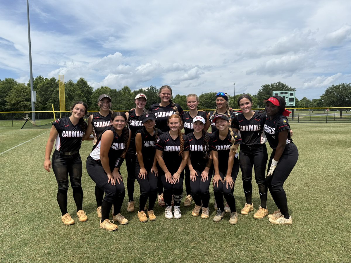We had some rough moments this weekend but ALSO some realllllyyyyy good ones.. Diving catches, pick offs, double-plays these girls are full of them.

One thing is for sure, these girls are entertaining to watch! They learn and make adjustments quickly- exciting things ahead 👀