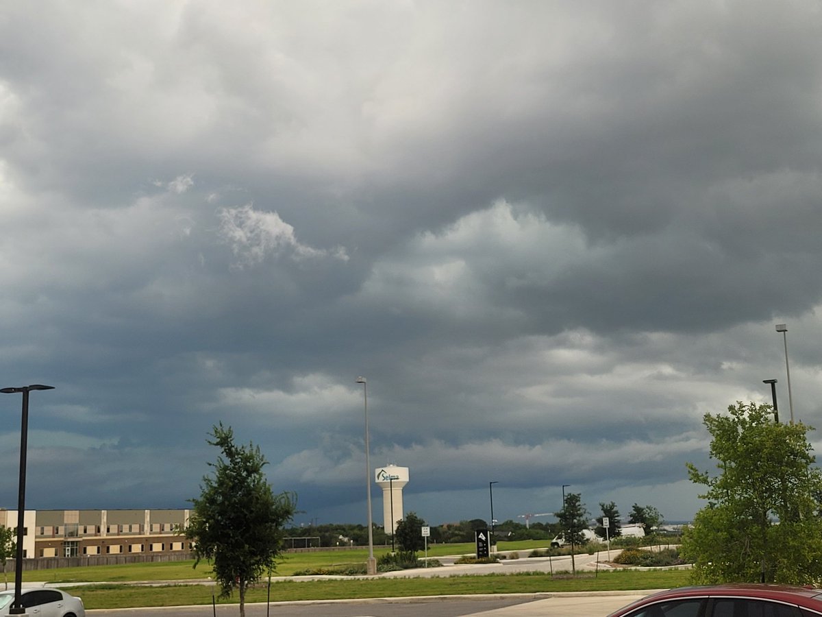 Arthur Cavazos (@artcavazos1) on Twitter photo <a href="/ksatweather/">KSAT-12 Weather</a> <a href="/KSATSarahSpivey/">Sarah Spivey</a>
Currently looking NW to Selma from Live Oak! FYI for your viewers. <a href="/ksatweather/">KSAT-12 Weather</a> <a href="/KSATSarahSpivey/">Sarah Spivey</a>
Currently looking NW to Selma from Live Oak! FYI for your viewers.