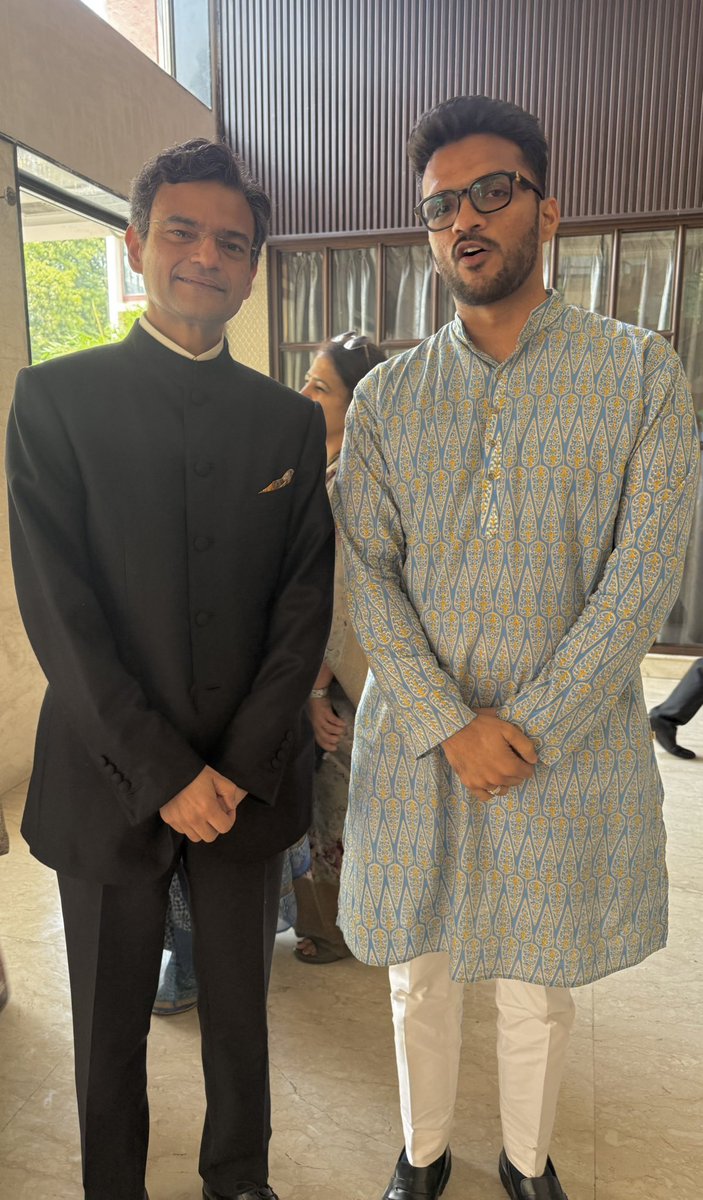 ADVABhardwajBJP's tweet image. Unapologetically honest. Unmistakably brilliant ! 

@ARanganathan72 

#anandrangnathan